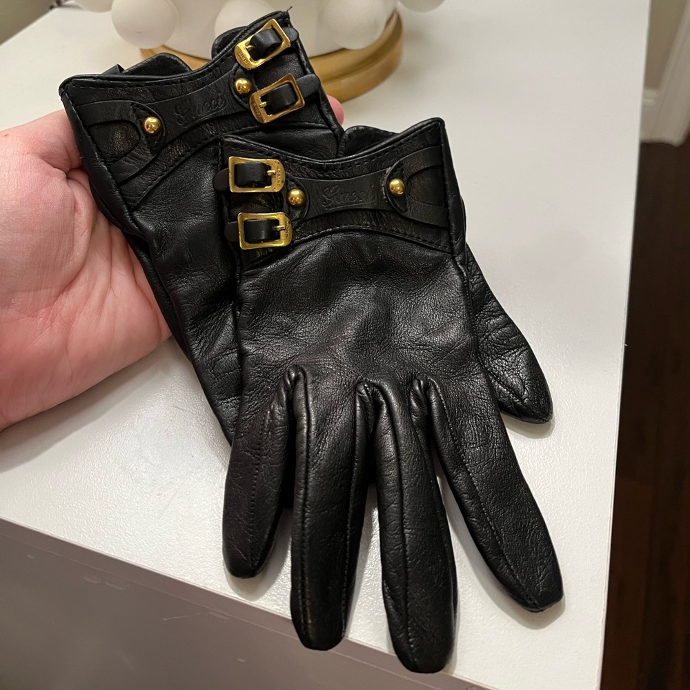 Vintage leather Gucci driving gloves! A fabulous addition to your wardrobe!